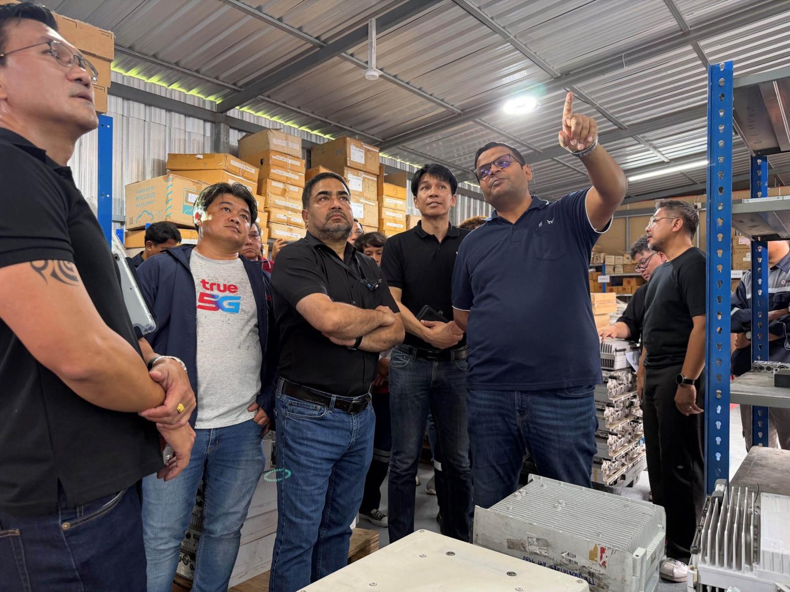 True Corporation attiva i protocolli di rete di emergenza a causa delle inondazioni in Thailandia