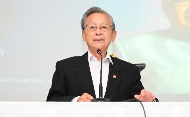 Chuan Leekpai alerta sobre interferência política em agências independentes
