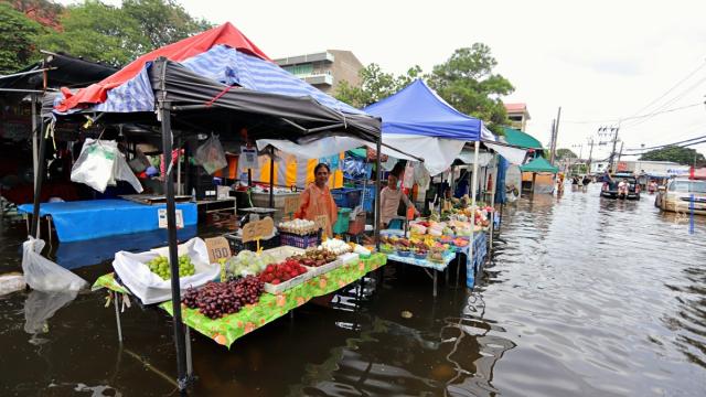 Severe Flooding Impacts Northern Bangkok Communities