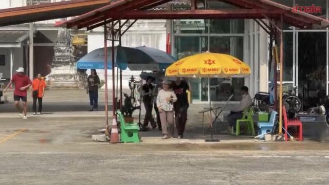 Il Wat Phutthaisawan vive un'atmosfera tranquilla dopo i recenti eventi