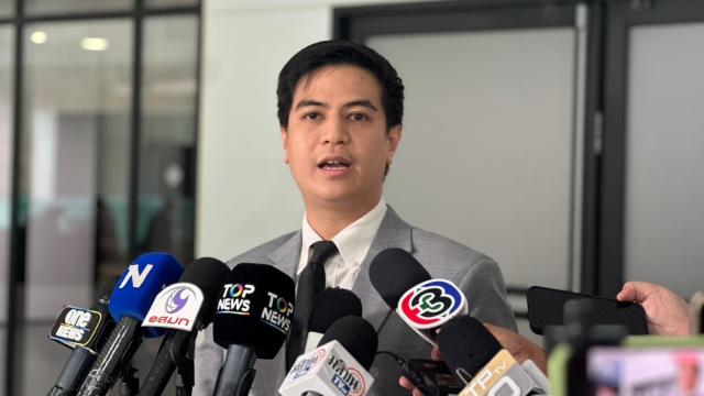 Parit Warns Election Commission Over Senate Selection Probe