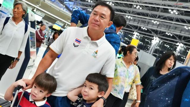 La nazionale di calcio thailandese Under-23 parte per i Giochi Asiatici in Giappone