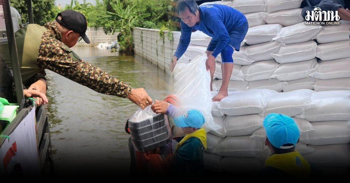 Thai Army Mobilizes Flood Relief Efforts in Bangkok Districts
