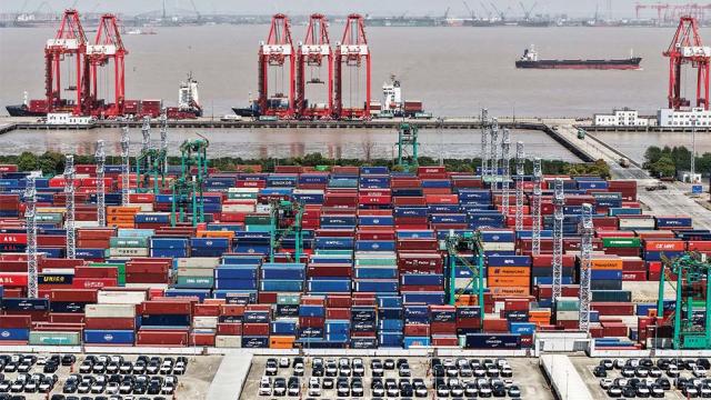 Globale wirtschaftliche Spannungen wegen chinesischem Exportüberschuss