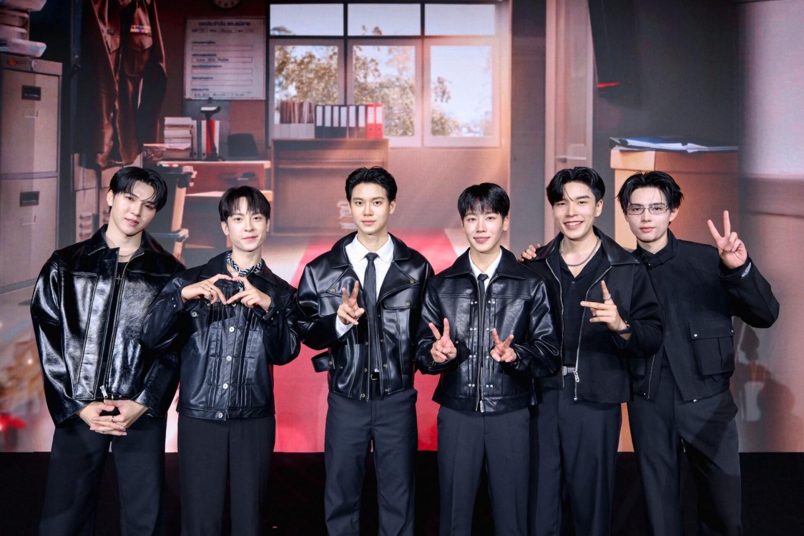 Los fans de Yin-War se reúnen para el estreno de 'Police in Love'