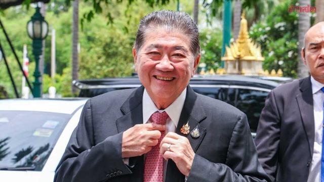 Phumtham Wechayachai kritisiert Taktiken der Opposition inmitten politischer Spannungen
