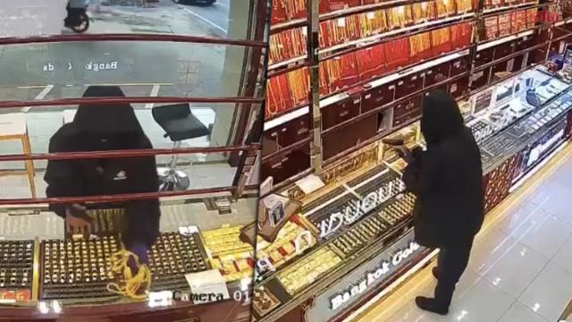 Vol à main armée dans une bijouterie à Sam Khok, Pathum Thani