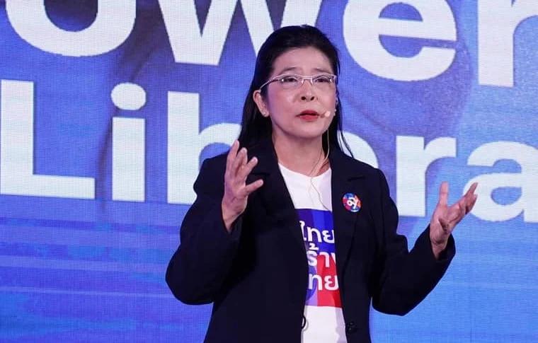 Sudarat Keyuraphan beobachtet bevorstehende Entscheidung der Wahlkommission zur Senatswahl