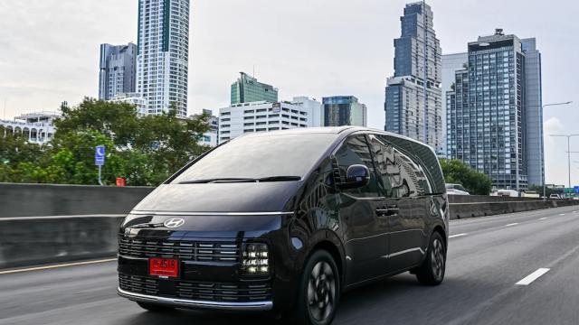 Hyundai Staria Hybrid Tested on Thai Routes for Family Travel