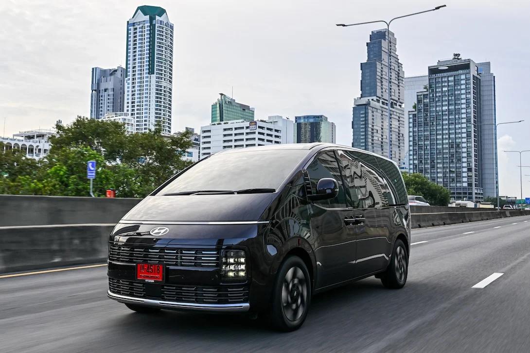 Hyundai Staria Hybrid Tested on Thai Routes for Family Travel