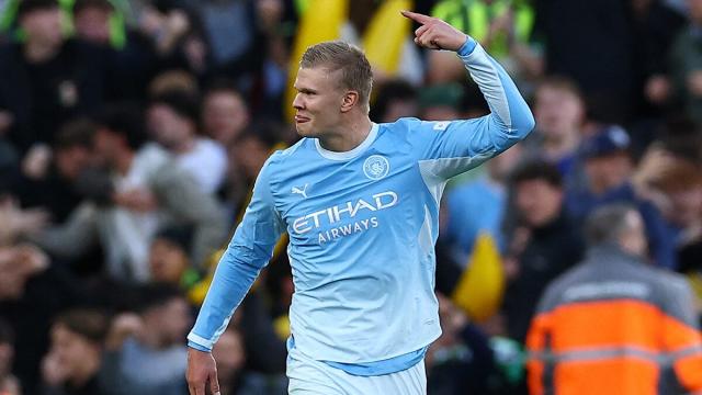 Manchester City Defeats 10-Man Liverpool at Anfield