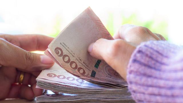 Le baht thaïlandais devrait s'échanger entre 32,80 et 33,40 face au dollar