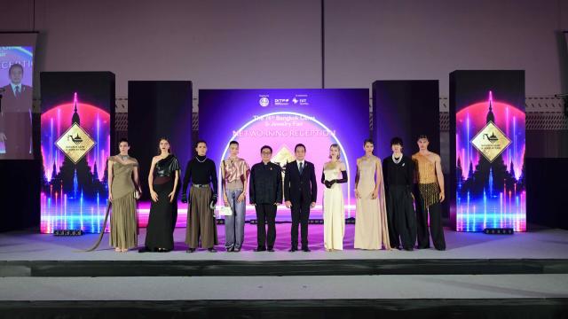 La 74ª Fiera di Gemme e Gioielli di Bangkok ospita un ricevimento di networking internazionale