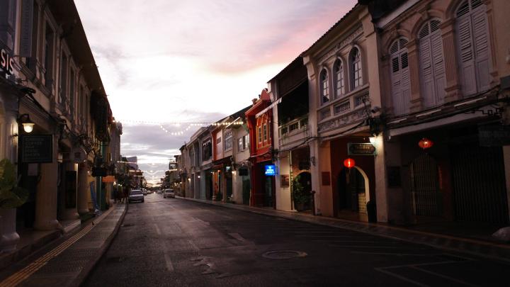 ภูเก็ต: เยี่ยมชมโรงเรียนเก่าปี พ.ศ. 2477 ที่กลายเป็นพิพิธภัณฑ์ภูเก็ตไทยหัว