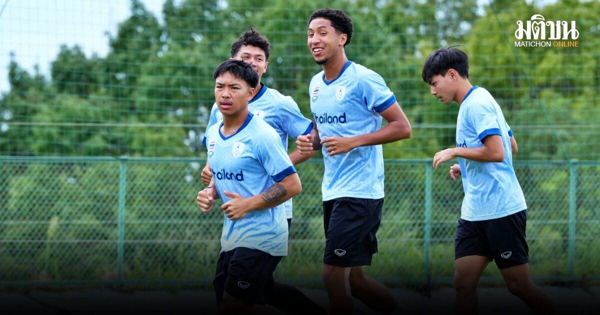 Thailands Männer-Fußballmannschaft für die Asienspiele setzt Training in Japan fort