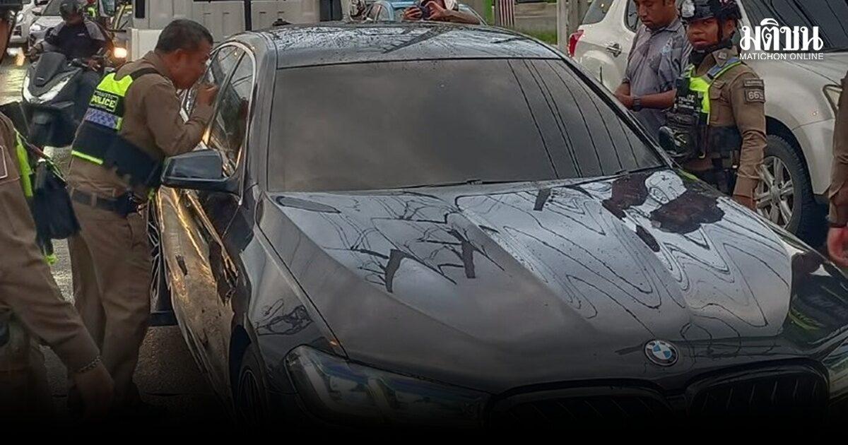 Fahrer an einer Kreuzung in Bangkok nach spätem Fußballspiel schlafend aufgefunden