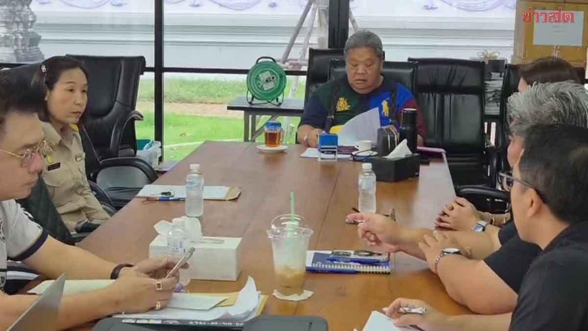 Il comune di Ayutthaya sospende un insegnante dopo le accuse di abuso su studenti
