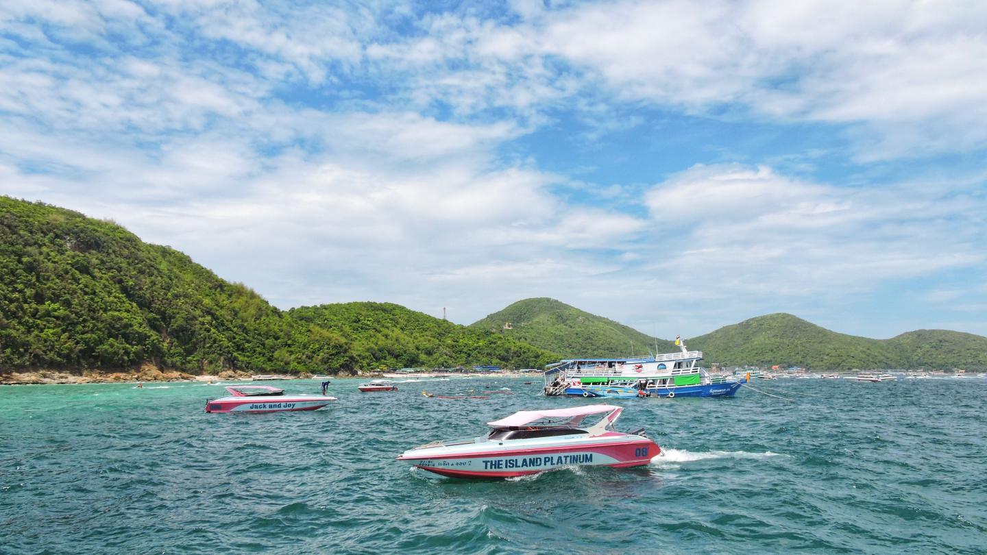 พัทยา: เกาะล้านสำหรับการท่องเที่ยวแบบไปเช้าเย็นกลับ
