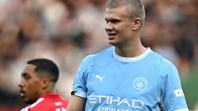 Manchester City Secures Victory in Manchester Derby