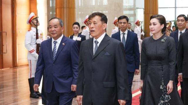 Les monarques thaïlandais entament une visite officielle au Vietnam