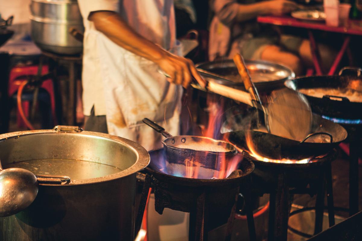 El mercado de restaurantes de Tailandia alcanzará los 682 mil millones de baht en 2026