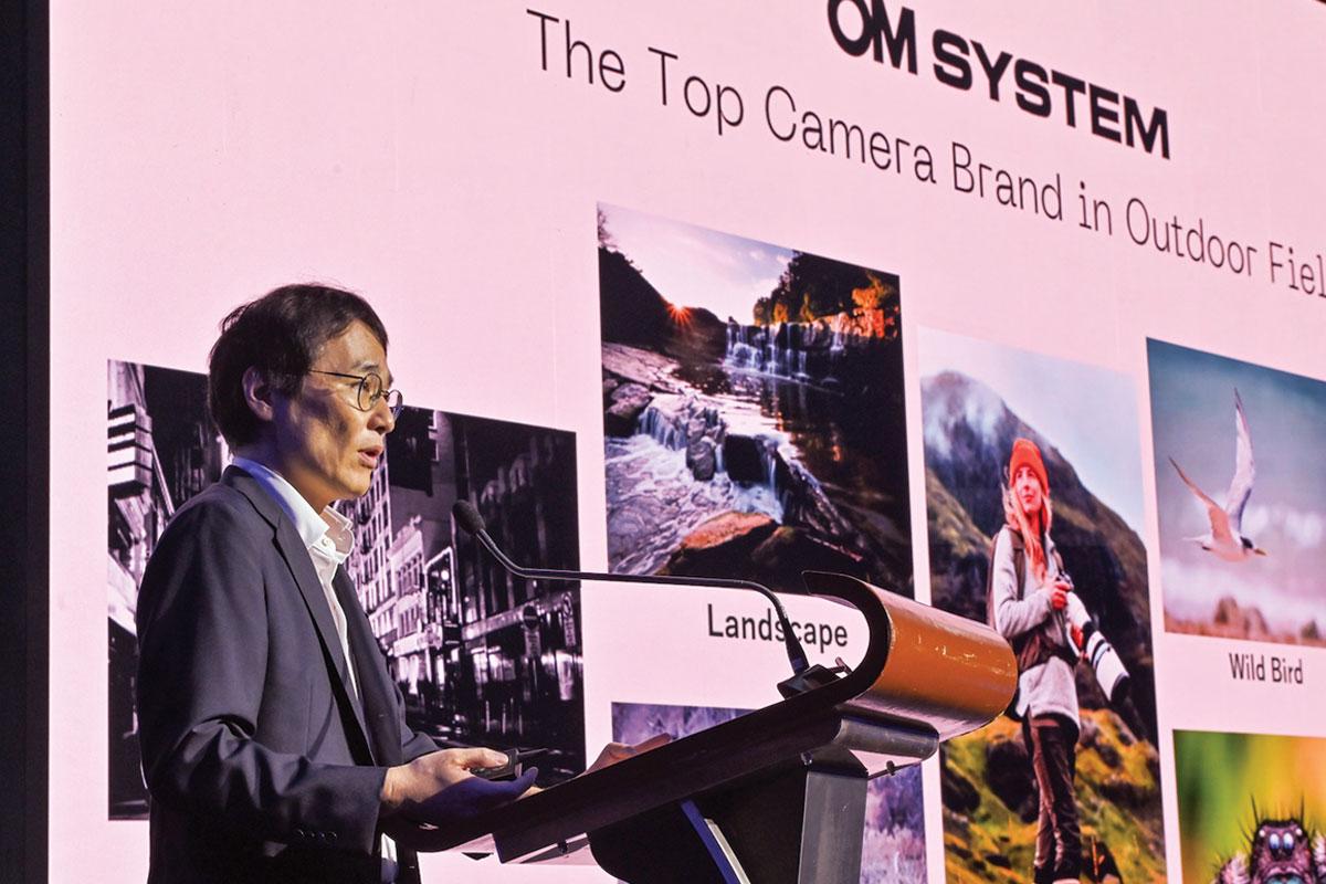OM SYSTEM apunta a una cuota de mercado del 10% en el sector de cámaras de Tailandia