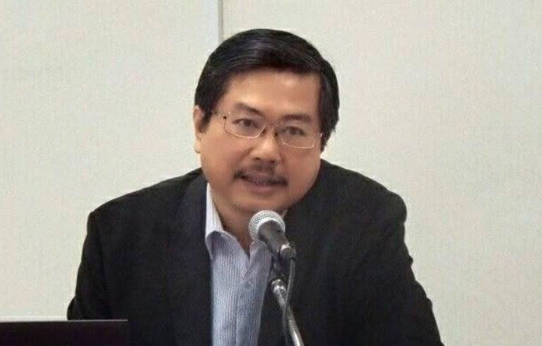 Academic Criticizes Election Commission Over Democratic Process Concerns