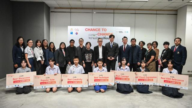 Universidade de Bangkok organiza exposição de arte 'Chance to Change' focada em ESG