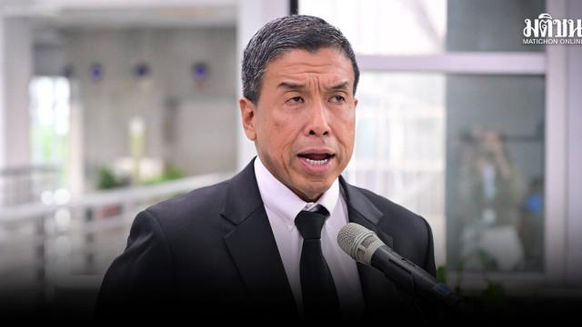 El gobernador de Bangkok defiende la propuesta de camiones de basura eléctricos
