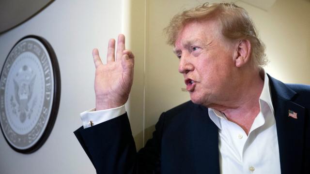 U.S. President Trump Dismisses AI Risks as a 'Hoax'