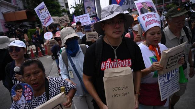 La frammentazione politica limita il potenziale di proteste di massa in Thailandia
