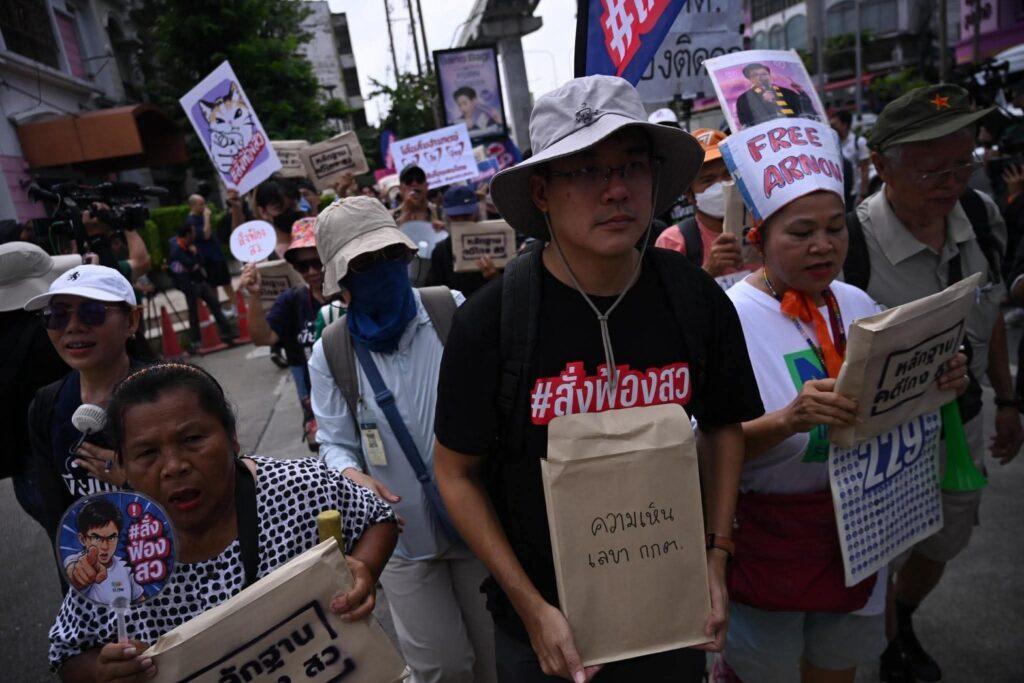 La frammentazione politica limita il potenziale di proteste di massa in Thailandia
