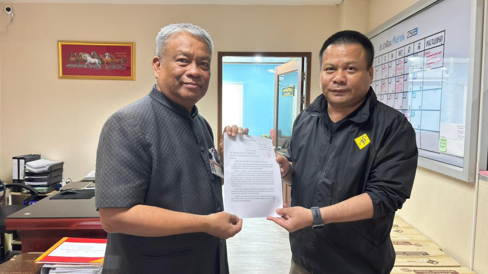 Watchara Petthong exige progresso no caso de homicídio de Yoko