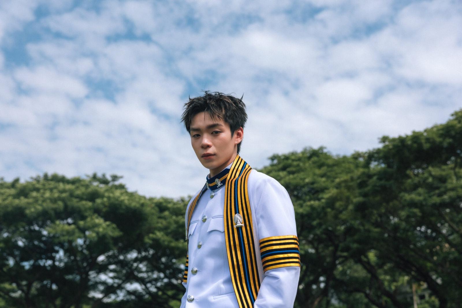 Schauspieler PJ Mahidol feiert Universitätsabschluss