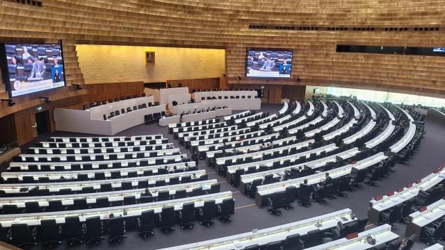 Thai Parliament Schedules Debates on Election Commission and Southern Border Issues