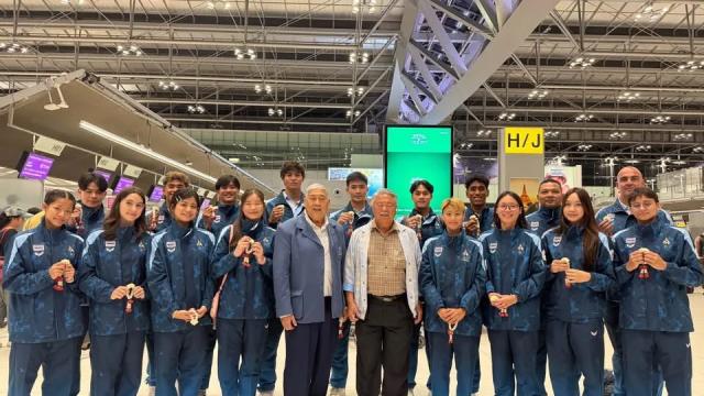 Thailändisches Schwimmteam in Japan für die Asienspiele eingetroffen