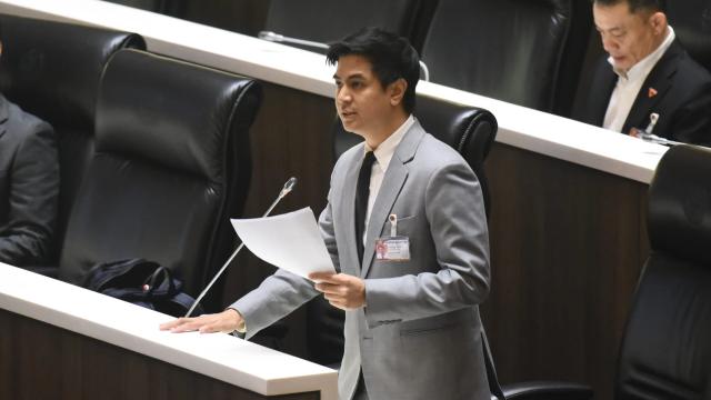 Political Tensions Rise in Thai Parliament Over Election Commission Oversight