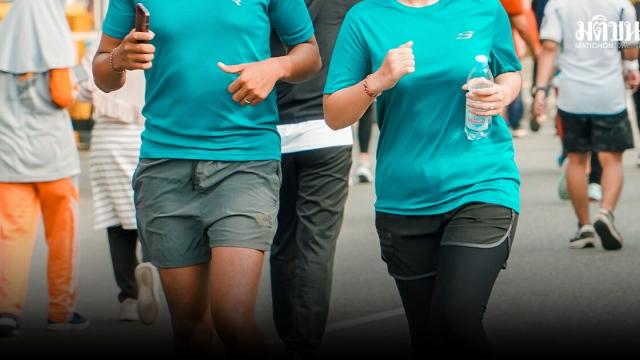 Medical Experts Discuss Longevity Differences Between Genders