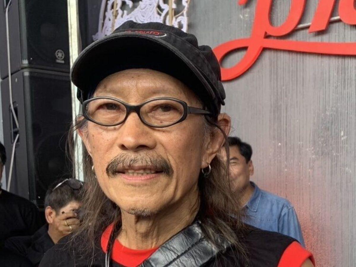Thai Music Icon 'Add Carabao' Praises Public Healthcare System