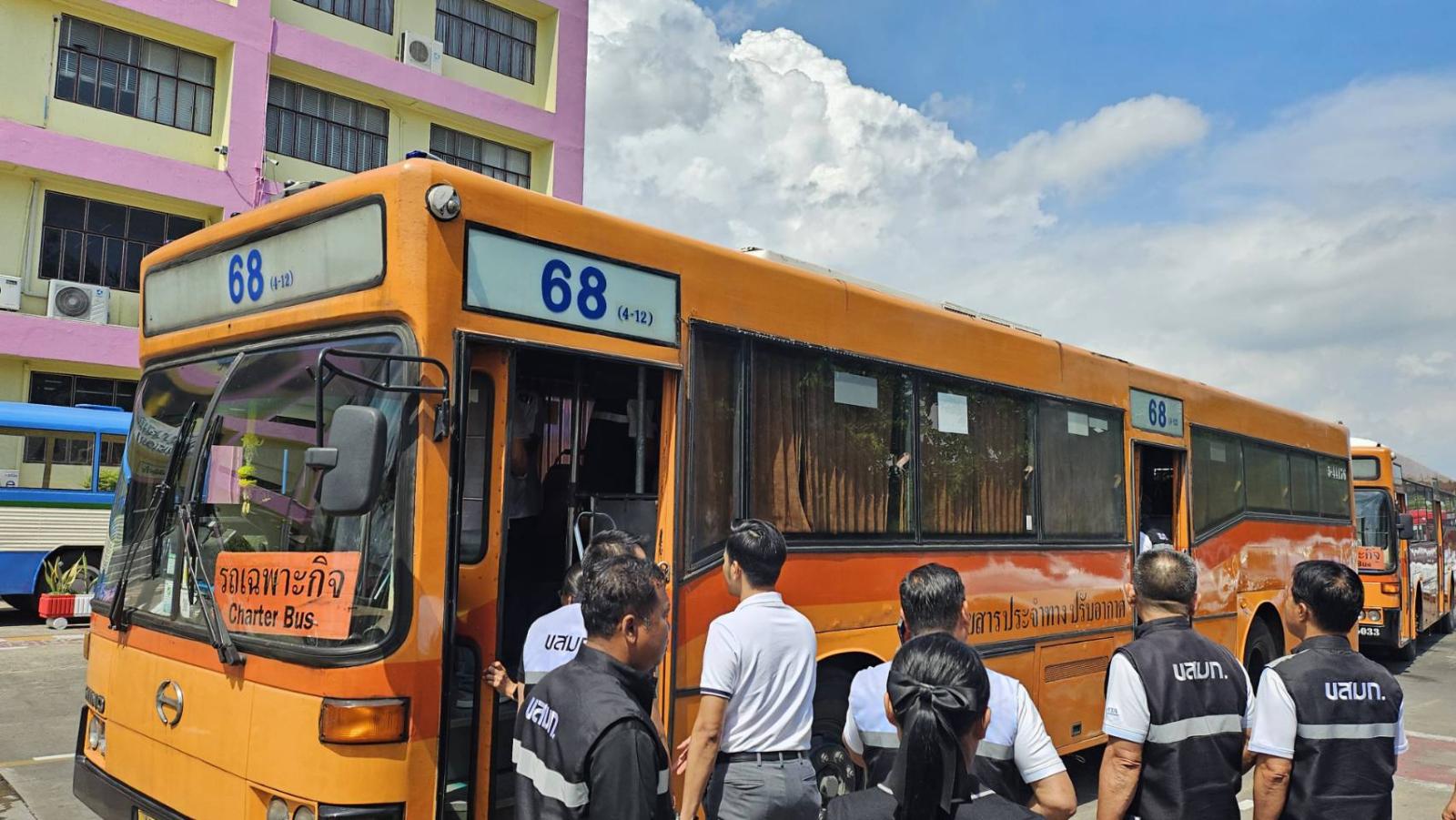 New Bus Route Trial Launched to Improve Thonburi Transit