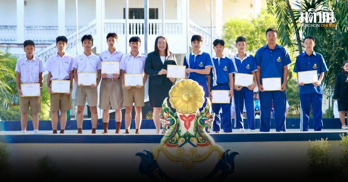 Die San Sai Wittayakhom Schule bereitet sich auf das PMYC-Volleyballturnier vor