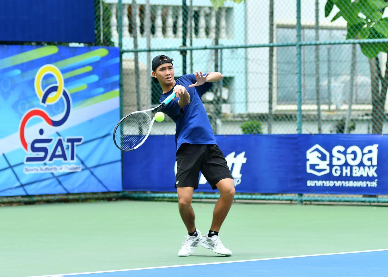 Einheimischer aus Nonthaburi besiegt den topgesetzten Spieler bei den thailändischen Tennismeisterschaften