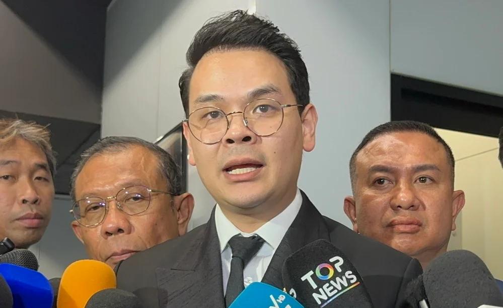 Chaichanok aborda caso de suborno de 40 milhões de bahts perante comitê parlamentar