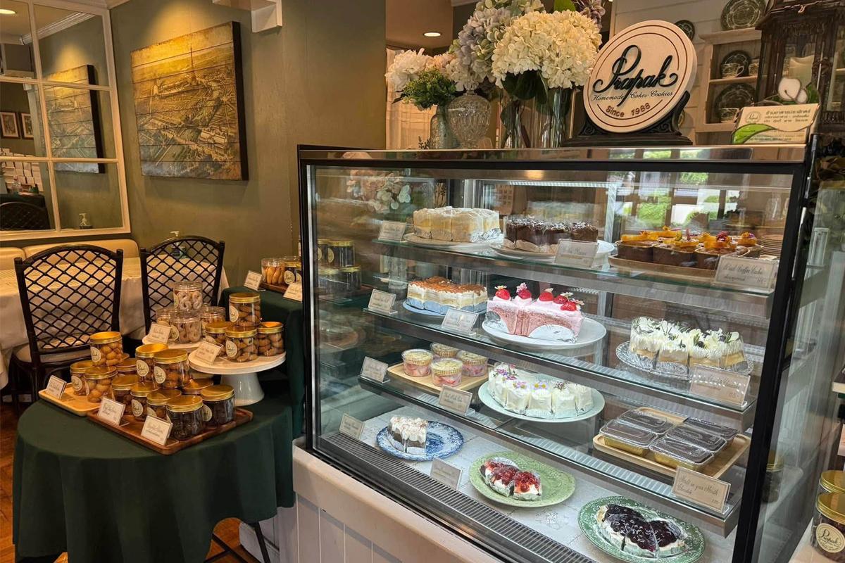 Economic Pressures Impact Long-Standing Local Businesses in Bangkok