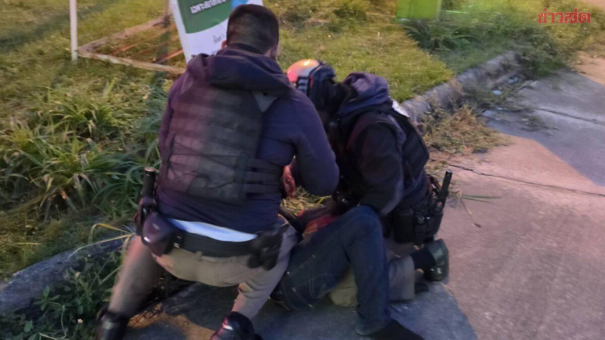 Polícia prende homem com arma de fogo ilegal em Nong Khai