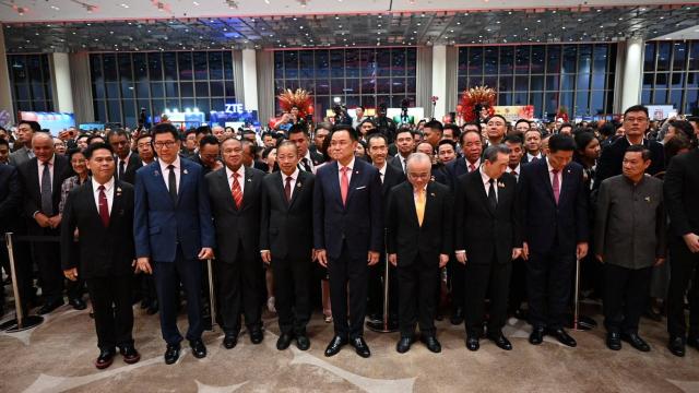 นายกรัฐมนตรีไทยร่วมงานเลี้ยงฉลองครบรอบ 77 ปี การสถาปนาสาธารณรัฐประชาชนจีน