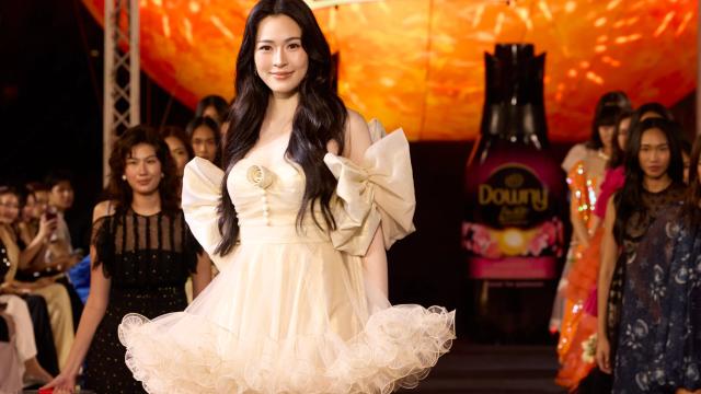 Lingling Kwong Shines at Downy Luxe Sunway Fashion Show
