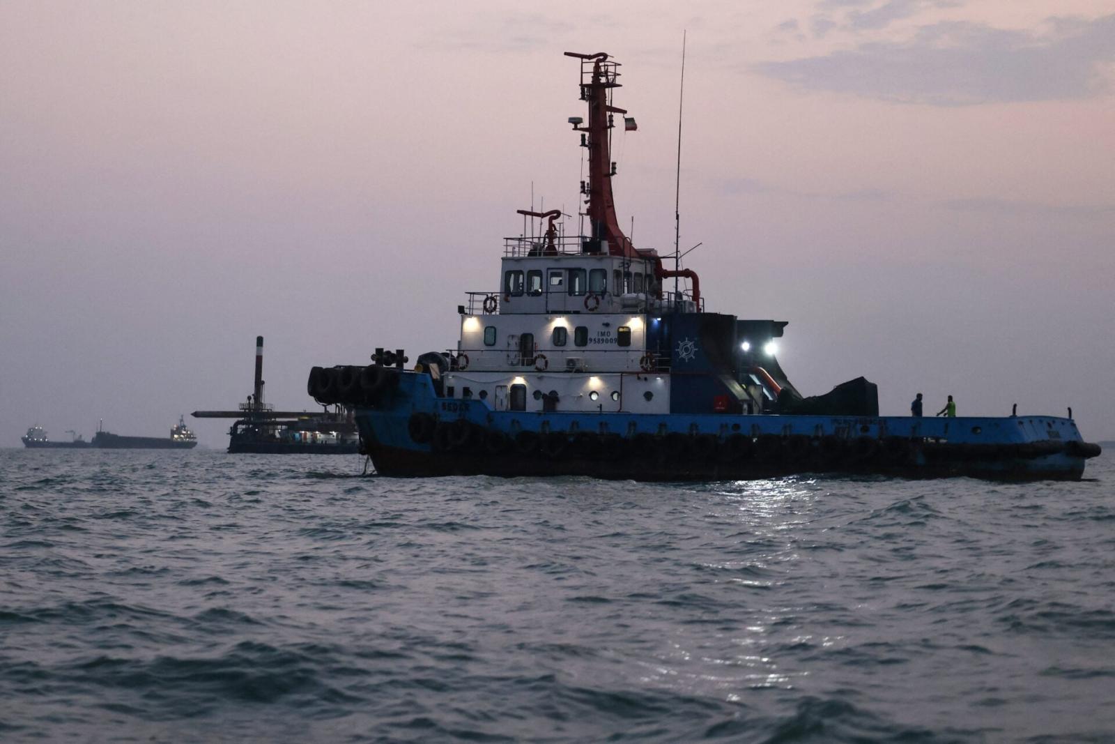 Iran Expands Exclusion Zone Near Strait of Hormuz Following Vessel Attacks