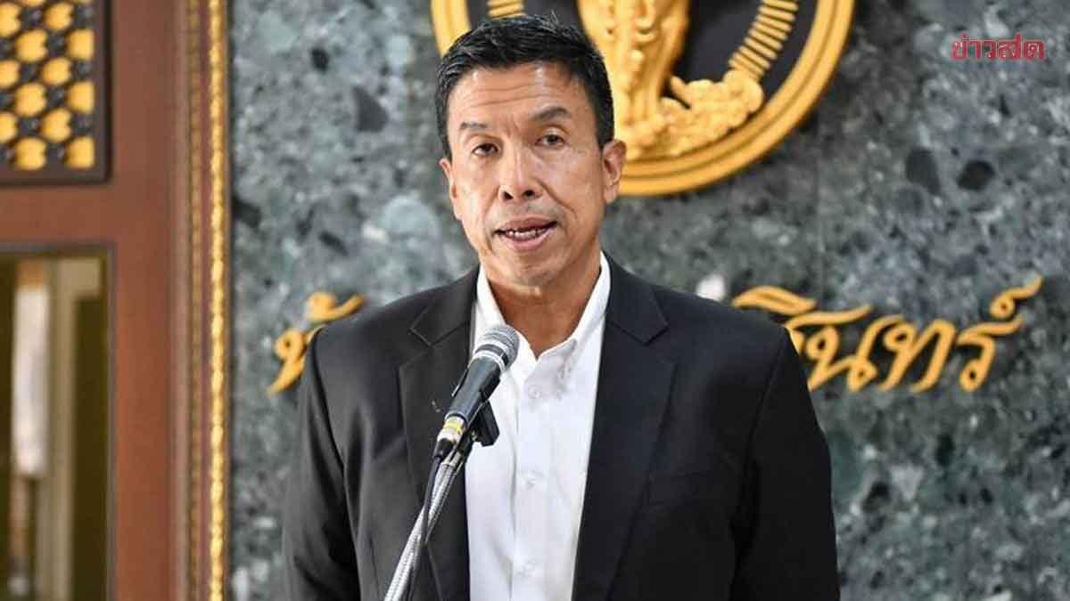 Governador de Banguecoque defende projeto de caminhões de lixo elétricos após rejeição de orçamento
