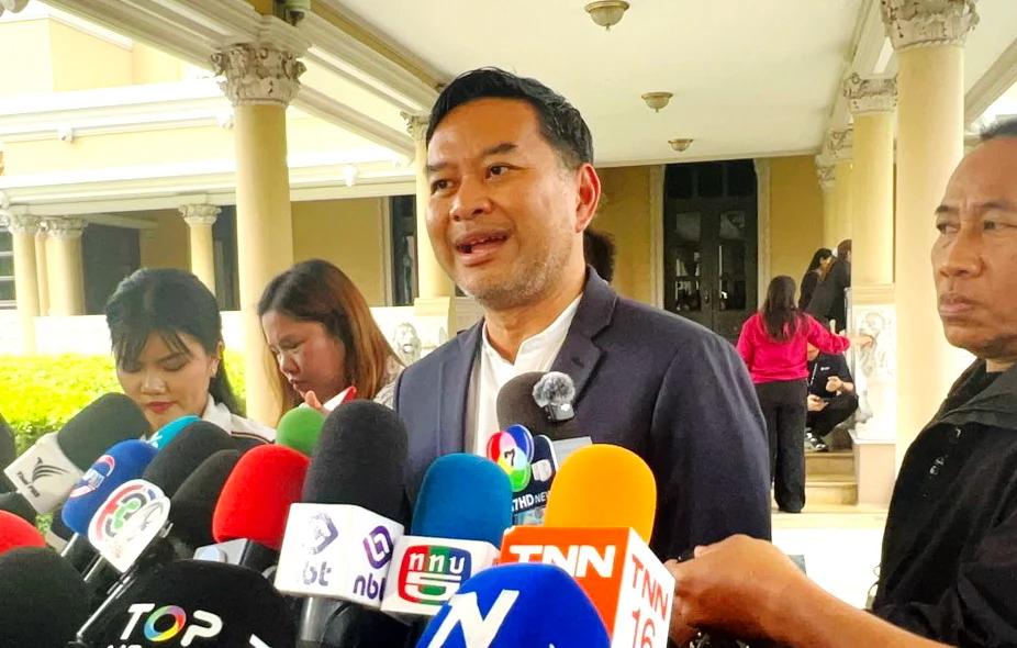Porta-voz do governo insta o Partido do Povo a abordar alegações contra deputado de Phuket